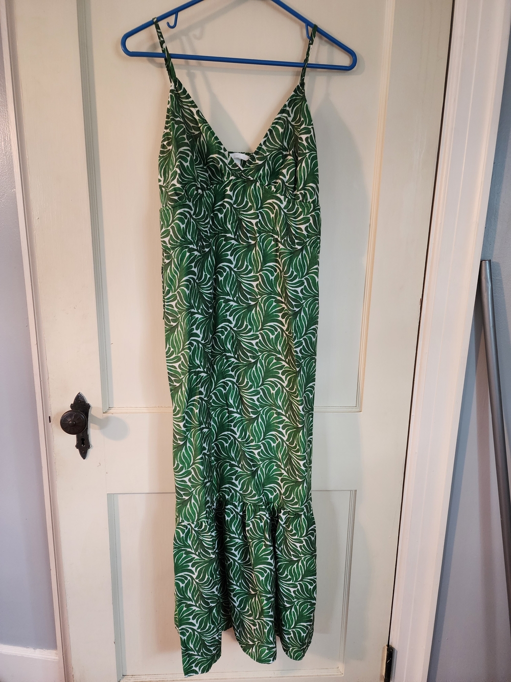 H&M Green and White Leaf-Print Maxi Dress